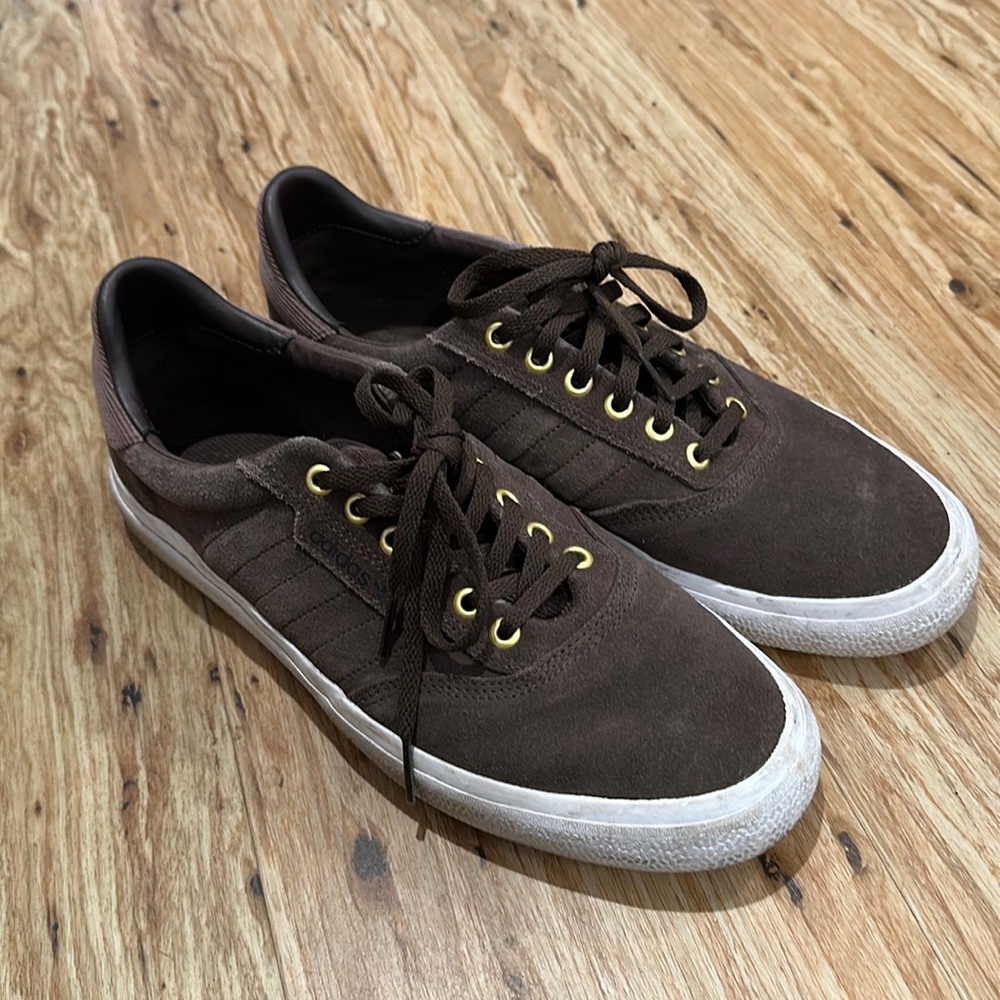 Adidas sneakers casual shoe